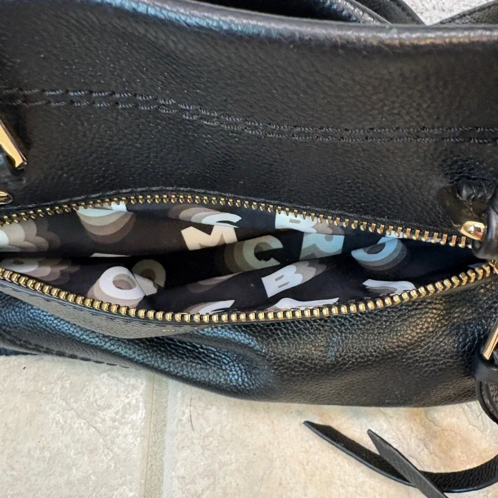 Marc Jacobs pebbled leather